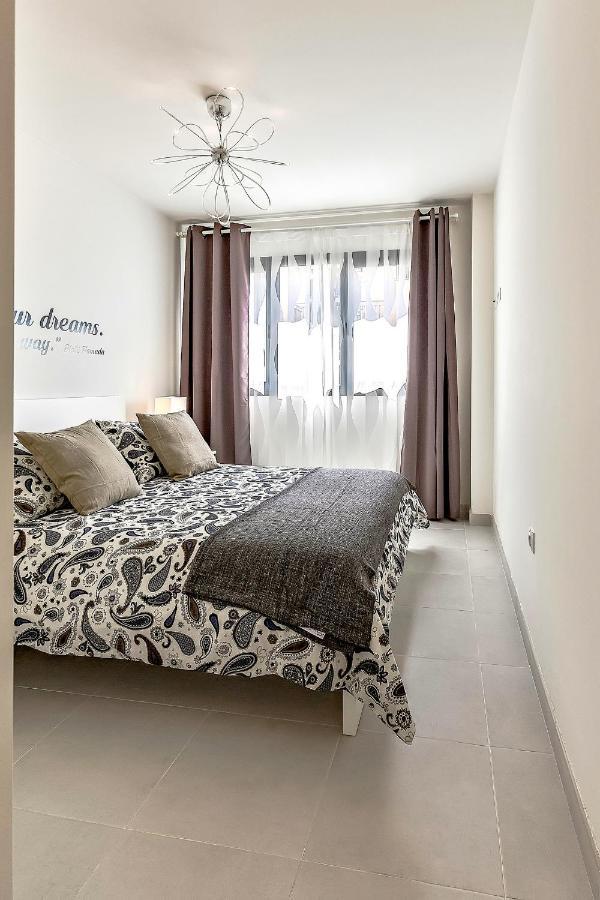 Hortensia Suites Apartments ,Los Cristianos Лос Кристианос Экстерьер фото